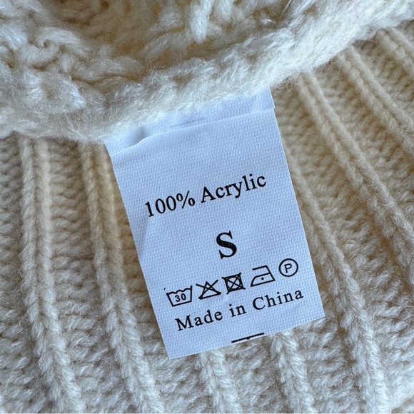 CHUNKY Cable Knit Rollneck Sweater S Cream Beige Drop Shoulder Neutral Casual - Picture 4 of 14